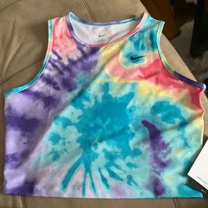 Nike crop tank top